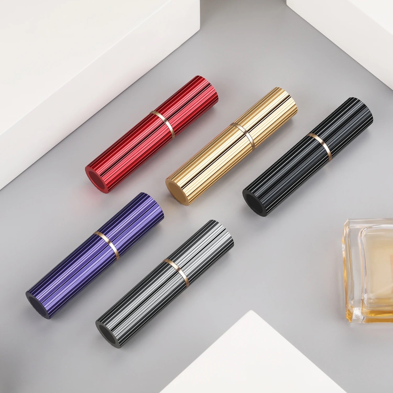 LOTIS - Luxury Perfume Atomizer - Stripe - Black